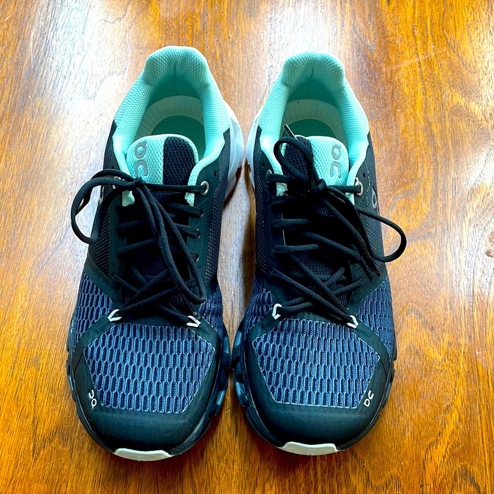 Brand new OnCloud Cloudflyer 3.0 Women’s Sneakers